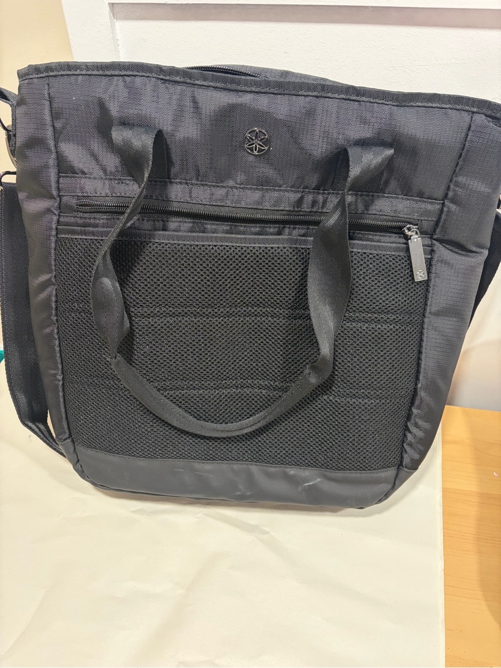 GAIAM Black Nylon Tote with Mesh Front Pocket